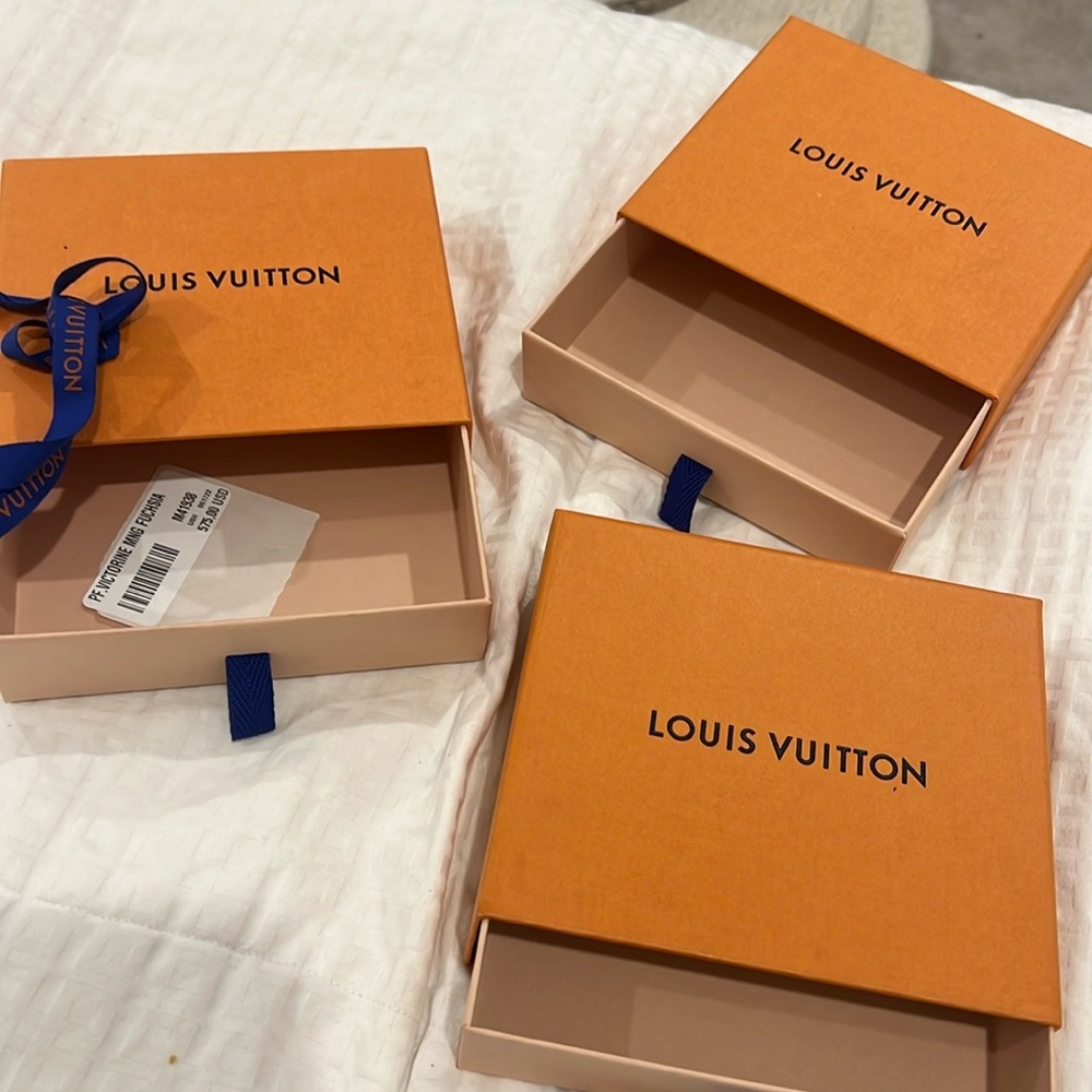 Selling Louis Vuitton jewelry boxes